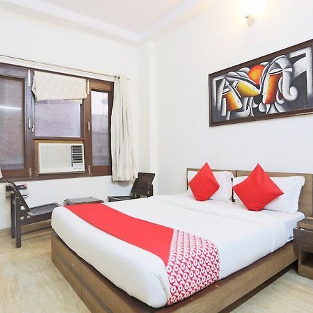 Oyo 72519 Meera Bhawan Otel Vrindāvan Dış mekan fotoğraf
