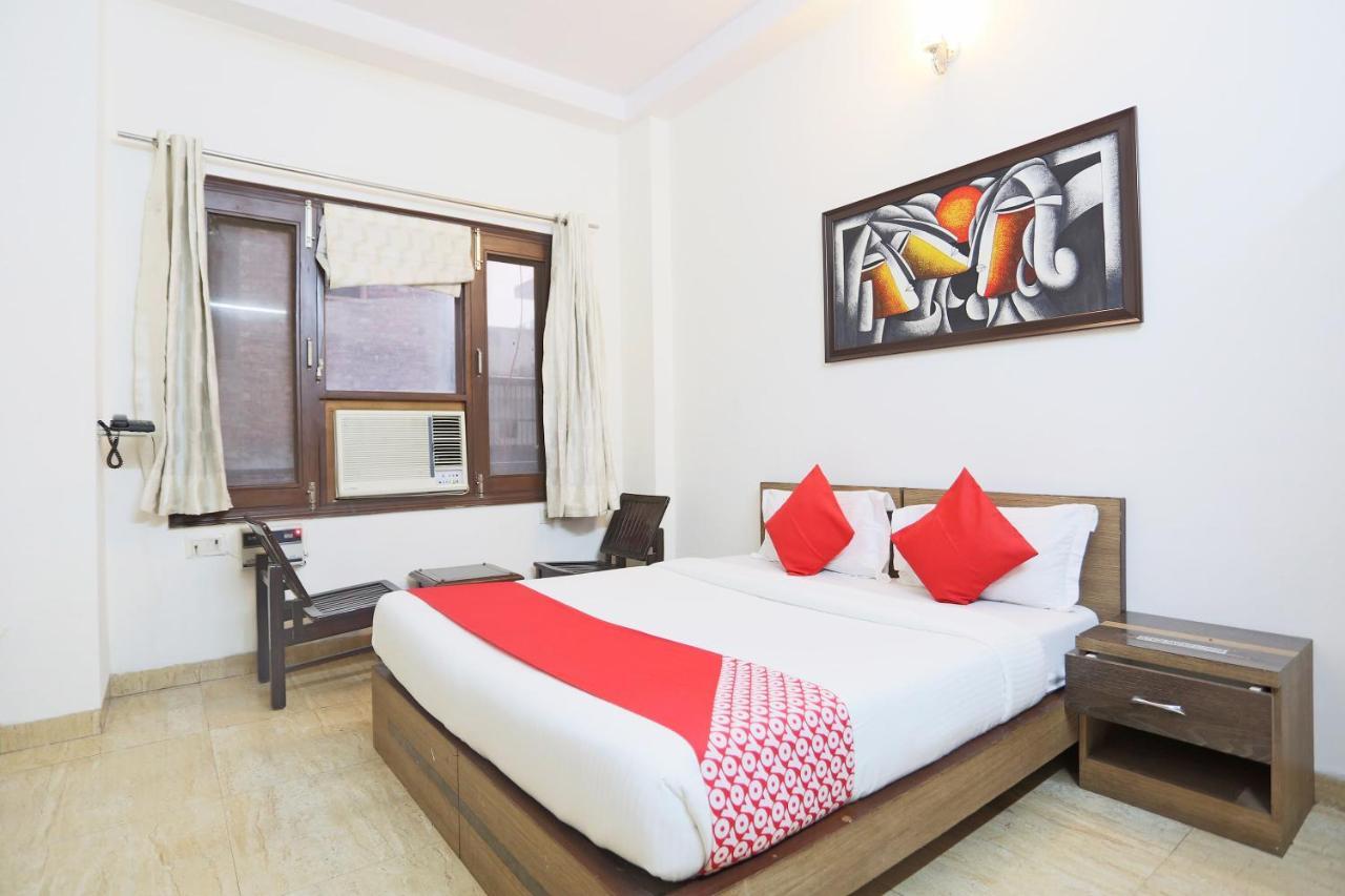 Oyo 72519 Meera Bhawan Otel Vrindāvan Dış mekan fotoğraf